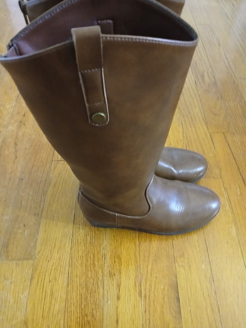 Sonoma Brown 12 Inch High Young Girls Boots Size 4 Medium.